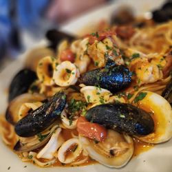 Frank Anthony's Gourmet Italian - Seafood pasta