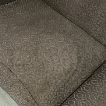 Hampton Inn Cleveland-Downtown - The lovely couch - Hotels Near Me - Cleveland, Ohio Hampton Inn Cleveland-Downtown - The lovely couch - Hotels Near Me - Cleveland, Ohio