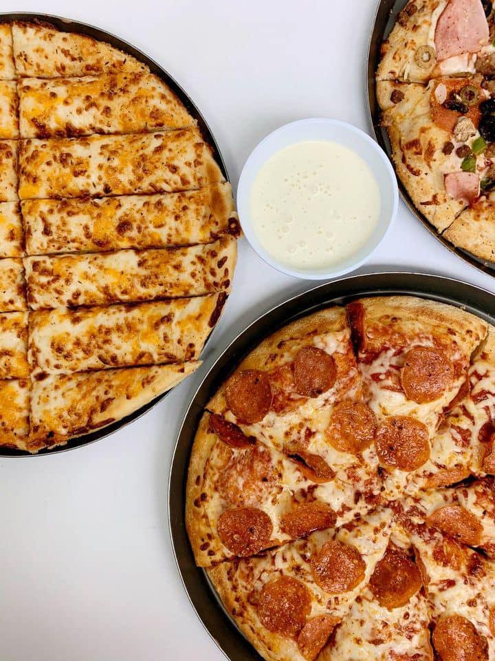 Food from Mr Gatti's Pizza