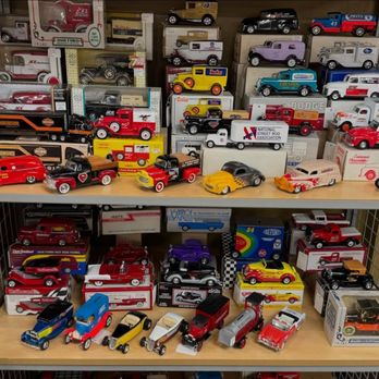 Rolling Thru Time Auto Museum - Gift Shop - Museums Near Me - Tucson, Arizona Rolling Thru Time Auto Museum - Gift Shop - Museums Near Me - Tucson, Arizona