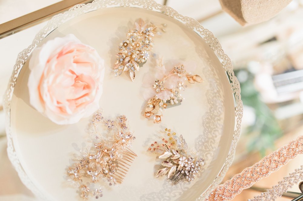 BLUSHING WILLOW BRIDAL BOUTIQUE 12 Photos 207 N Academy St