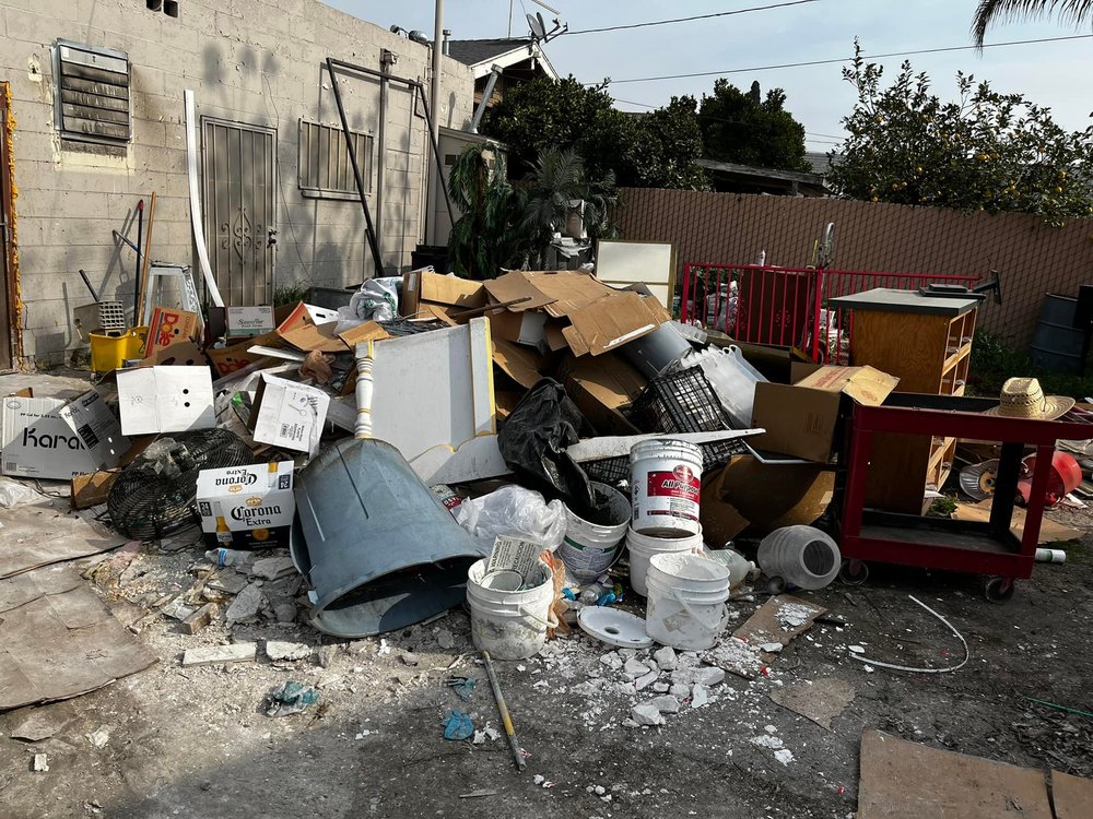 TREKKER DUMPSTERS Updated June 2024 4500 E Pacific Coast Hwy, Long