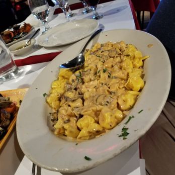 Patrizia's - Williamsburg - "Money Bags" - Pizza Near Me - Brooklyn, New York