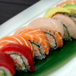 Mei Wei - Rainbow Roll