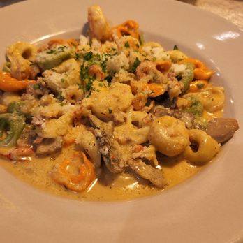 French Quarter Grille - Shrimp n crawfish mushroom sauce pasta - American Near Me - Austin, Texas