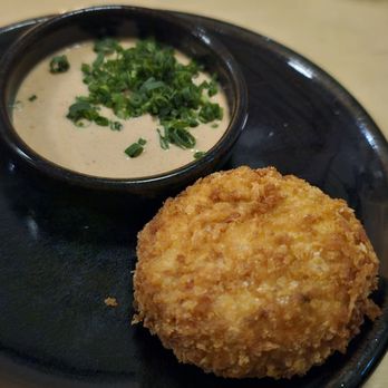 Honō Izakaya - Croquette with delish sauce - Japanese Near Me - Quebec City, Quebec Honō Izakaya - Croquette with delish sauce - Japanese Near Me - Quebec City, Quebec