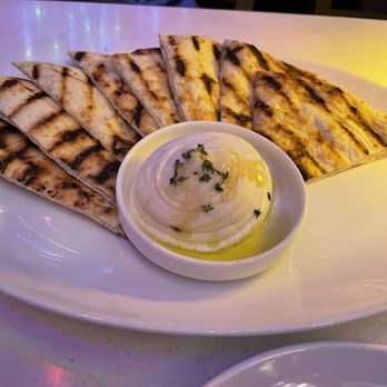 Tre Vele - Honey ricotta - Italian Near Me - Sandy Springs, Georgia Tre Vele - Honey ricotta - Italian Near Me - Sandy Springs, Georgia