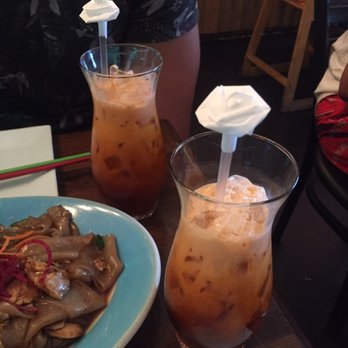 Cha Ba Thai - Pad Se-Ew and Thai Iced Teas. Amazing! - Thai Near Me - Long Beach, New York