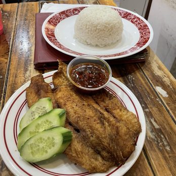 Shalom Indonesian Restaurant - A fish dish with spicy chili sauce - Indonesian Near Me - Sydney, NSW Shalom Indonesian Restaurant - A fish dish with spicy chili sauce - Indonesian Near Me - Sydney, NSW