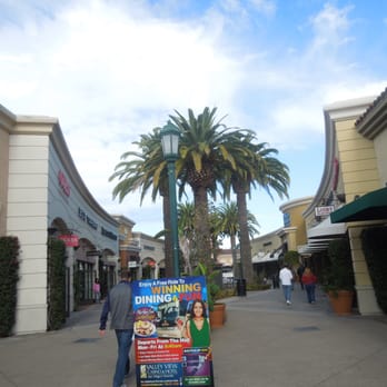 Carlsbad Premium Outlets - Shopping Centers Near Me - Carlsbad, California Carlsbad Premium Outlets - Shopping Centers Near Me - Carlsbad, California