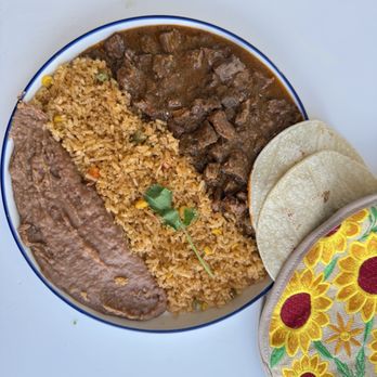 La Pasadita 2 - Guiso mexicano - Salvadoran Near Me - Dallas, Texas La Pasadita 2 - Guiso mexicano - Salvadoran Near Me - Dallas, Texas