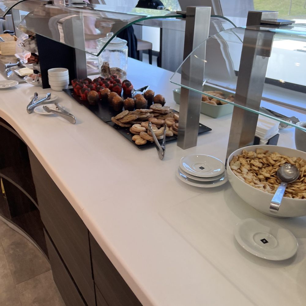 Sala Aretoa - Airport Lounges Near Me - Loiu, BI