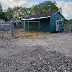 Heiman Ranch Dog Boarding - Private indoor outdoor kennels