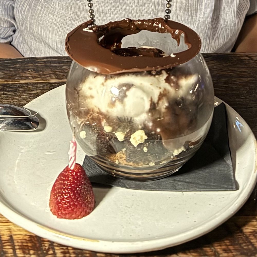 Le Chick - Brownie ice cream dessert - Cocktail Bars Near Me - Miami, Florida