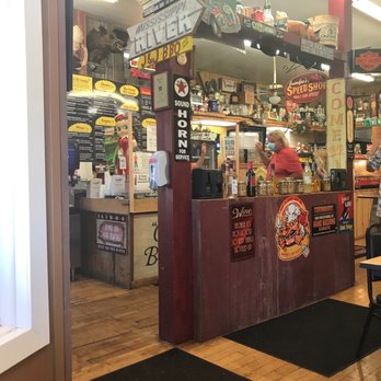 J&J BBQ - Front counter - Barbeque Near Me - Nelson, Wisconsin