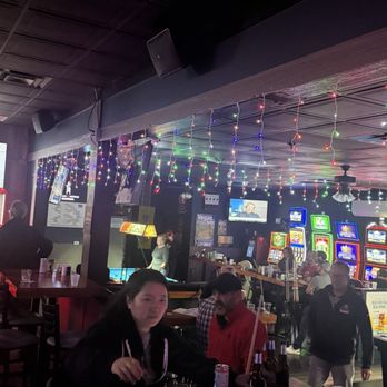 3rd Street Pub - Pool Halls Near Me - St. Charles, Illinois 3rd Street Pub - Pool Halls Near Me - St. Charles, Illinois