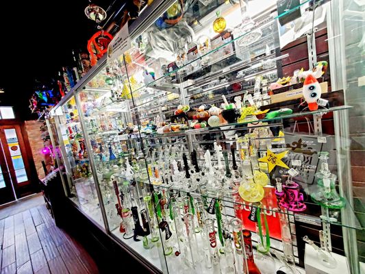 ra&#39;s shop 180s.jpg