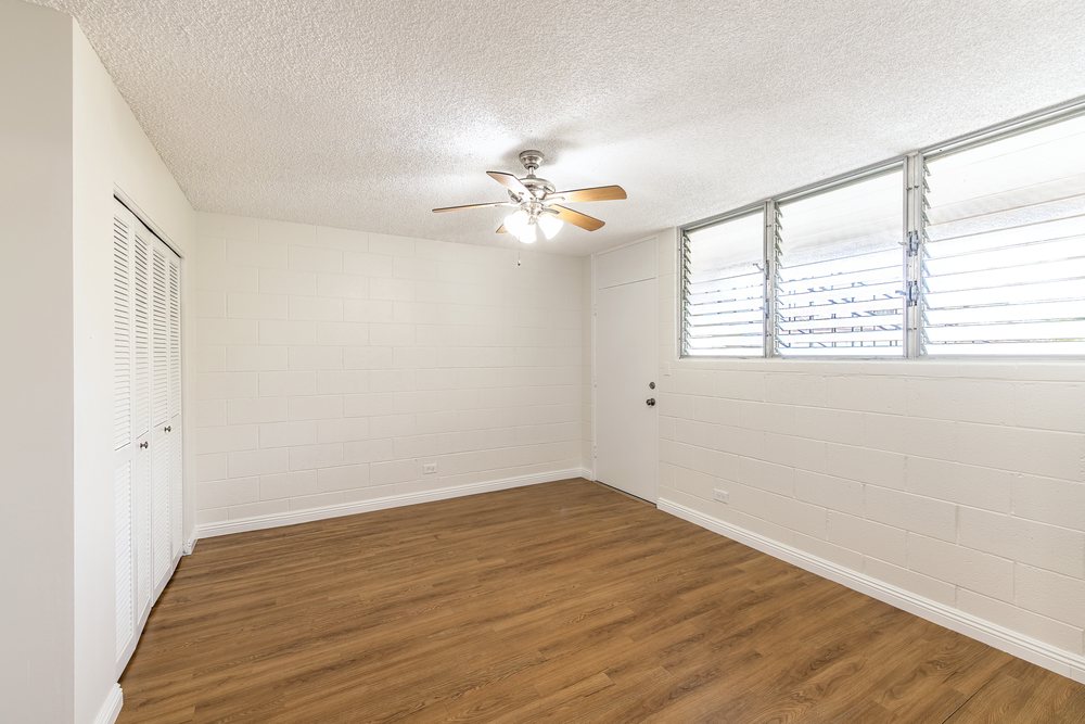 Slide of Hana Ho Painting