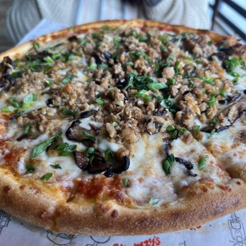 Simmzy's - MSG Pizza (mushroom, sausage and garlic) - Gastropubs Near Me - Long Beach, California Simmzy's - MSG Pizza (mushroom, sausage and garlic) - Gastropubs Near Me - Long Beach, California