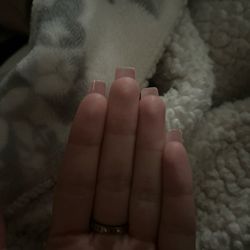MiniLuxe Wellesley - Nails
