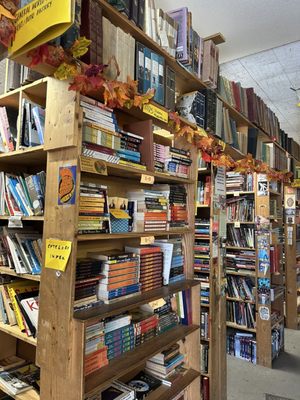 Chamblin Bookmine by null