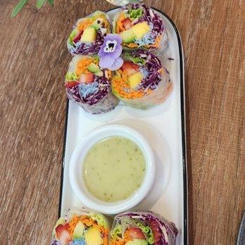 Darla Cafe  - The Spring Rolls are as delectable as they are beautiful! - Asian Fusion Near Me - Saratoga, California