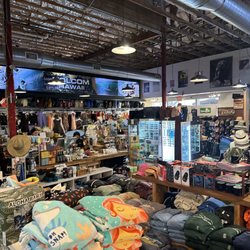 Poipu Surf - Looks of shirts etc,