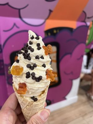Treats Cereal Bar & Boba by null