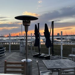 Charleston Harbor Resort & Marina - Rooftop bar view