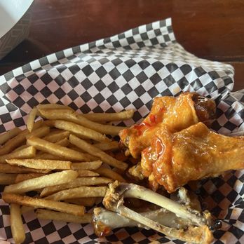 Coop de Ville - Sweet Chili Half Wings (5 pcs) with Fries...they were so good I only got a picture of two as I ate the rest too fast - American Near Me - Oak Bluffs, Massachusetts Coop de Ville - Sweet Chili Half Wings (5 pcs) with Fries...they were so good I only got a picture of two as I ate the rest too fast - American Near Me - Oak Bluffs, Massachusetts