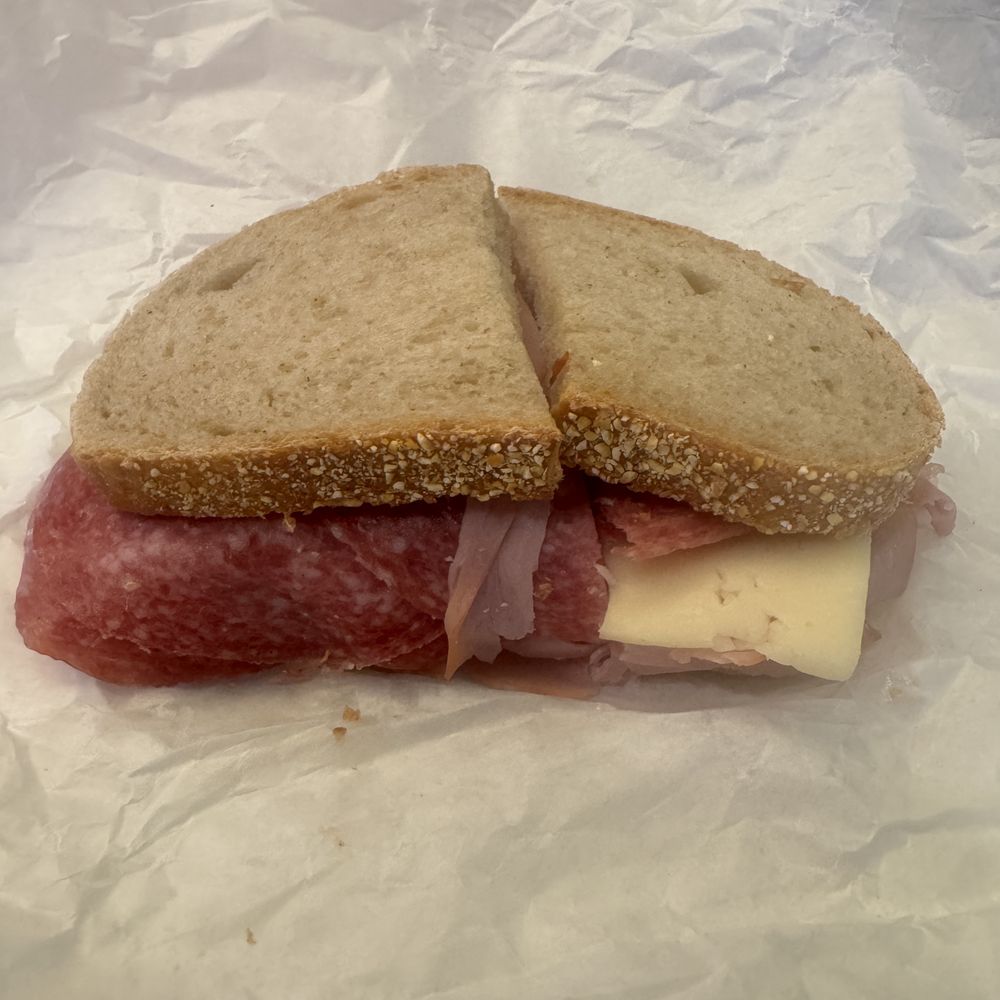 Zytynsky’s Deli - Photo 3