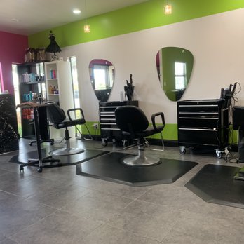 VXN Beauty Lounge - Hair Salons Near Me - Lodi, California VXN Beauty Lounge - Hair Salons Near Me - Lodi, California