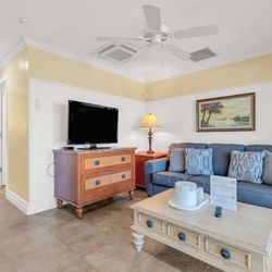 Dove Creek Resort & Marina - Guest room