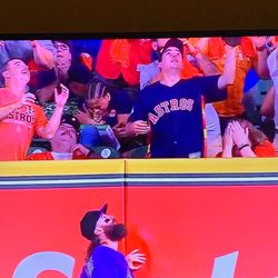 King's Bingo - The King's won Astros tickets at Kings Bingo and caught the Home Run Ball!