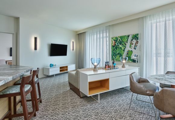 Art Ovation Hotel, Autograph Collection by null