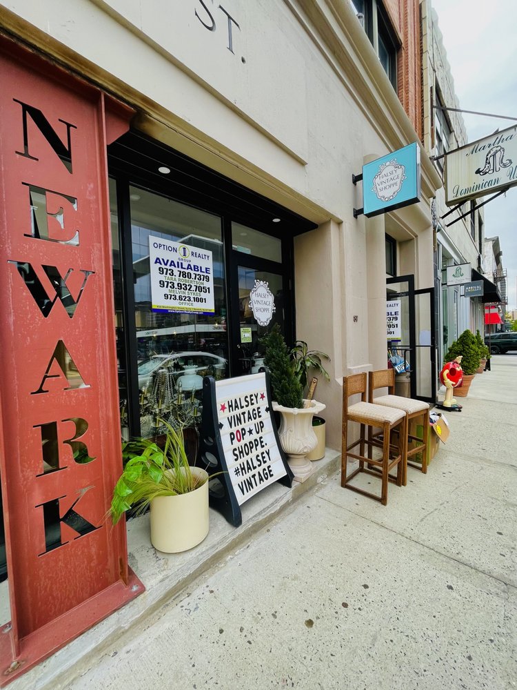 HALSEY VINTAGE SHOPPE Updated September 2024 87 Halsey St, Newark