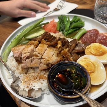 Kin Dee - Thai Near Me - Bellevue, Washington