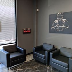 Gameday Men's Health Mountain View, CA - Relax in the comfortable lobby and watch some sports