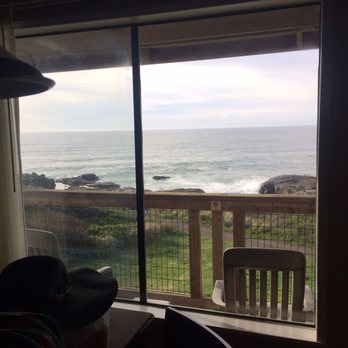 Fireside Motel - We enjoyed their complementary homemade muffin tops ( sooo good!!) here in our room!! - Hotels Near Me - Yachats, Oregon Fireside Motel - We enjoyed their complementary homemade muffin tops ( sooo good!!) here in our room!! - Hotels Near Me - Yachats, Oregon