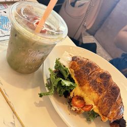 Cafe Lola