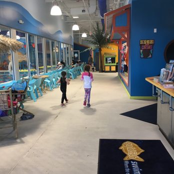 Goldfish Swim School - Northbrook - Swimming Lessons/Schools Near Me - Northbrook, Illinois