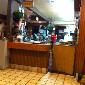 Tops Burgers - counter - Burgers Near Me - Pasadena, California