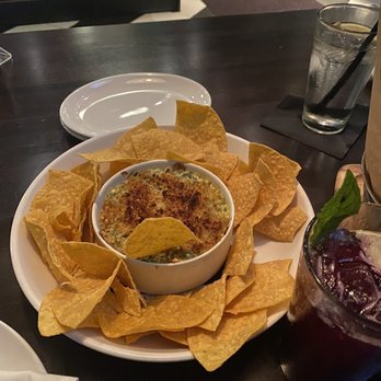The General Public - Artichoke dip was so good! Little bit of bread crumbs on top gives it some tad bit of a crunchy feel to your tongue. Overall good starter - New American Near Me - Houston, Texas