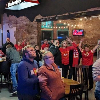 Pickled Pete's Bar & Grill - Chiefs Party - Bars Near Me - Frontenac, Kansas Pickled Pete's Bar & Grill - Chiefs Party - Bars Near Me - Frontenac, Kansas