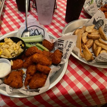 Famous Dave's Bar-B-Que - Boneless Wings Basket - Barbeque Near Me - Redlands, California