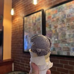 Cafe Sofia - Blueberry ice cream