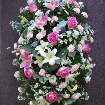 Petite Fleur Floristry - Florists Near Me - Benfleet, ESS