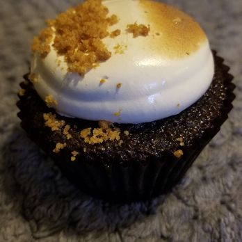 Cupcakin' Bake Shop - Yummm smores - Cupcakes Near Me - Oakland, California Cupcakin' Bake Shop - Yummm smores - Cupcakes Near Me - Oakland, California