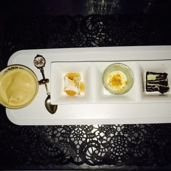 Antichic Gruppo Cappucino - Ijskoffie, nougat, witte chocolade mousse met licor 43, chocolate bar - Italian Near Me - Rotterdam, ZH Antichic Gruppo Cappucino - Ijskoffie, nougat, witte chocolade mousse met licor 43, chocolate bar - Italian Near Me - Rotterdam, ZH
