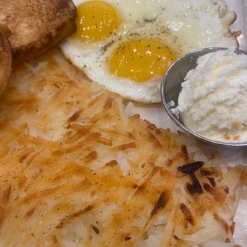 Mr. Banks Diner - Breakfast & Brunch Near Me - Commerce, California